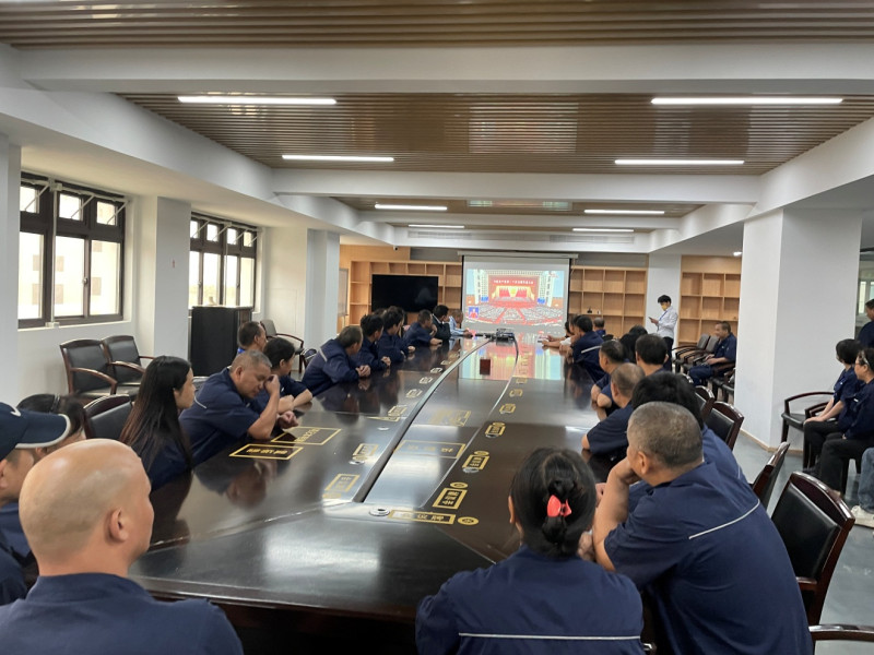 pp电子电气集团组织集中收看党的二十大开幕会盛况